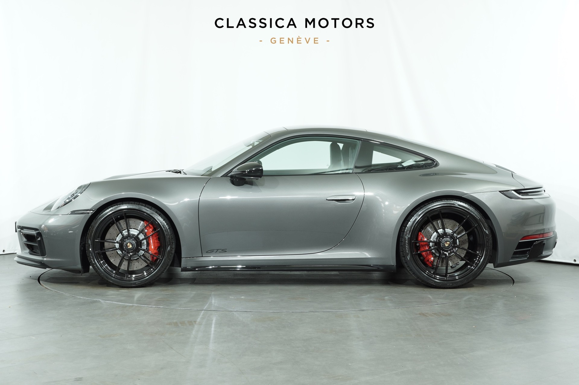 PORSCHE 911 Carrera 4 GTS PDK-image-6