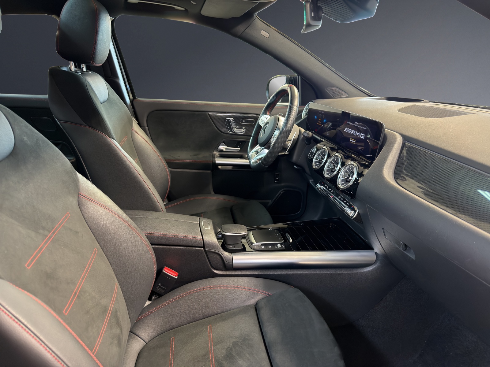 MERCEDES-BENZ GLA 35 AMG 4Matic-image-9