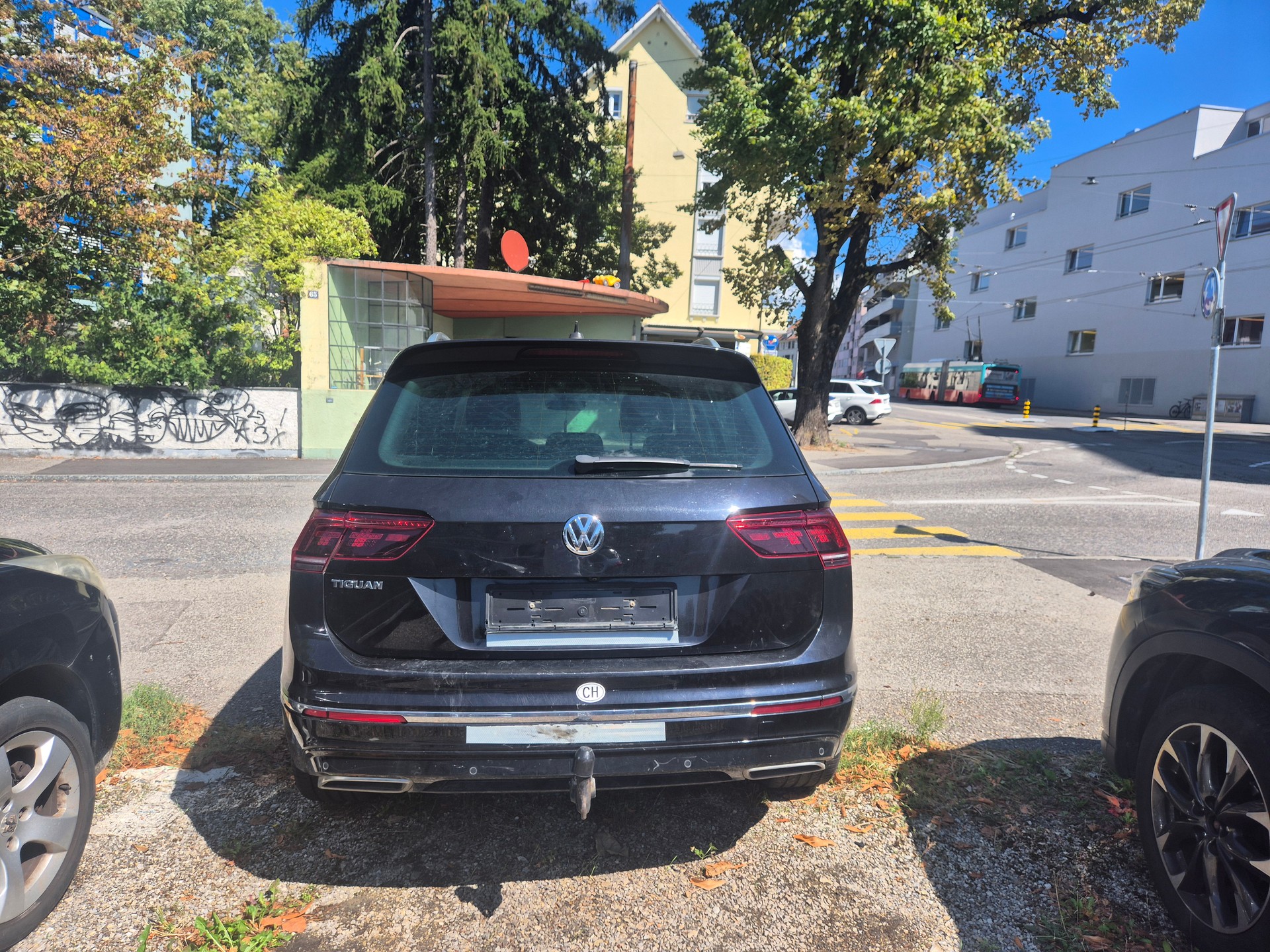 VW Tiguan 2.0 TDI SCR R-line 4Motion DSG-image-4