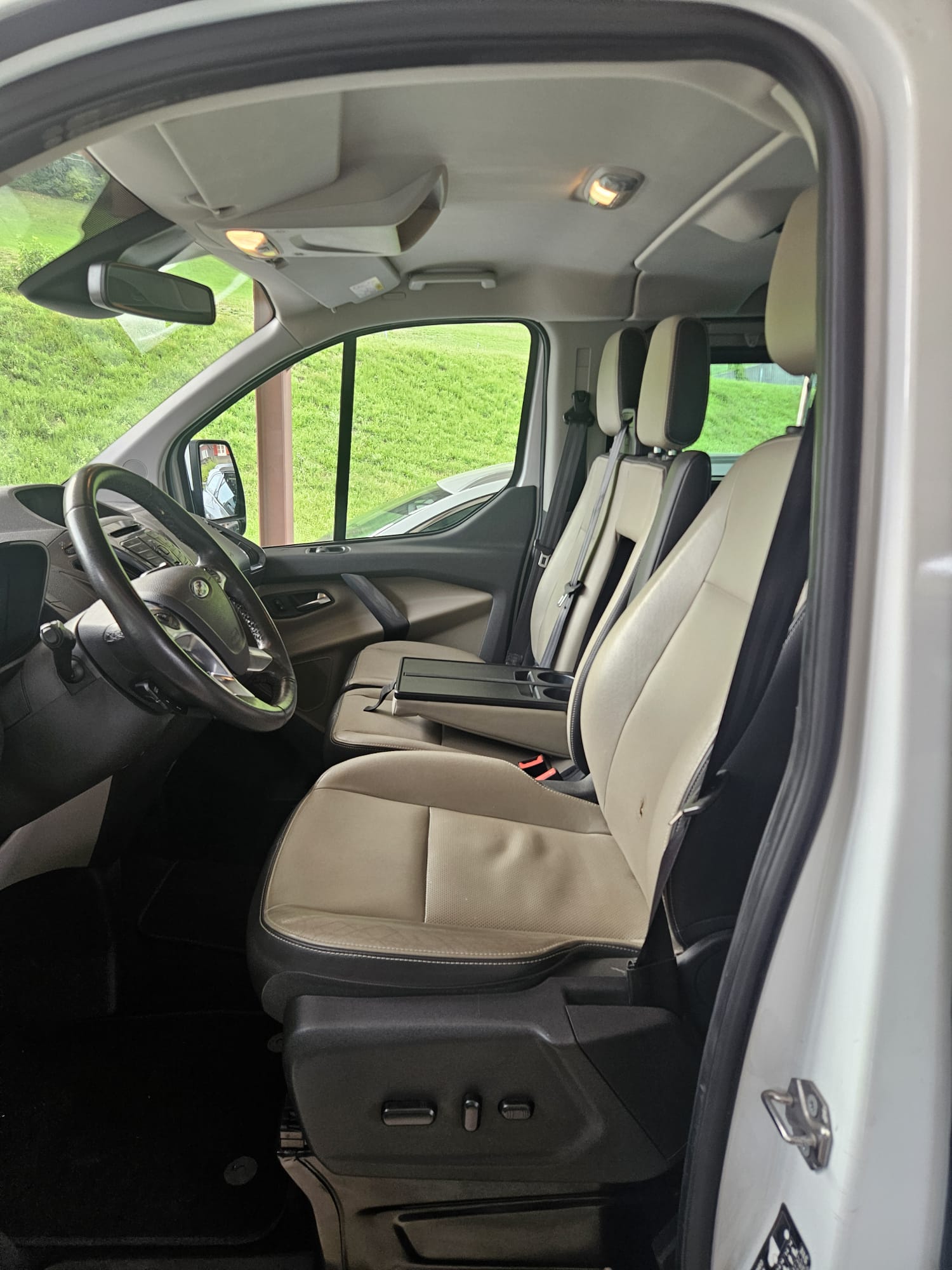FORD Tourneo Custom 310 L1H1 Titanium-image-7