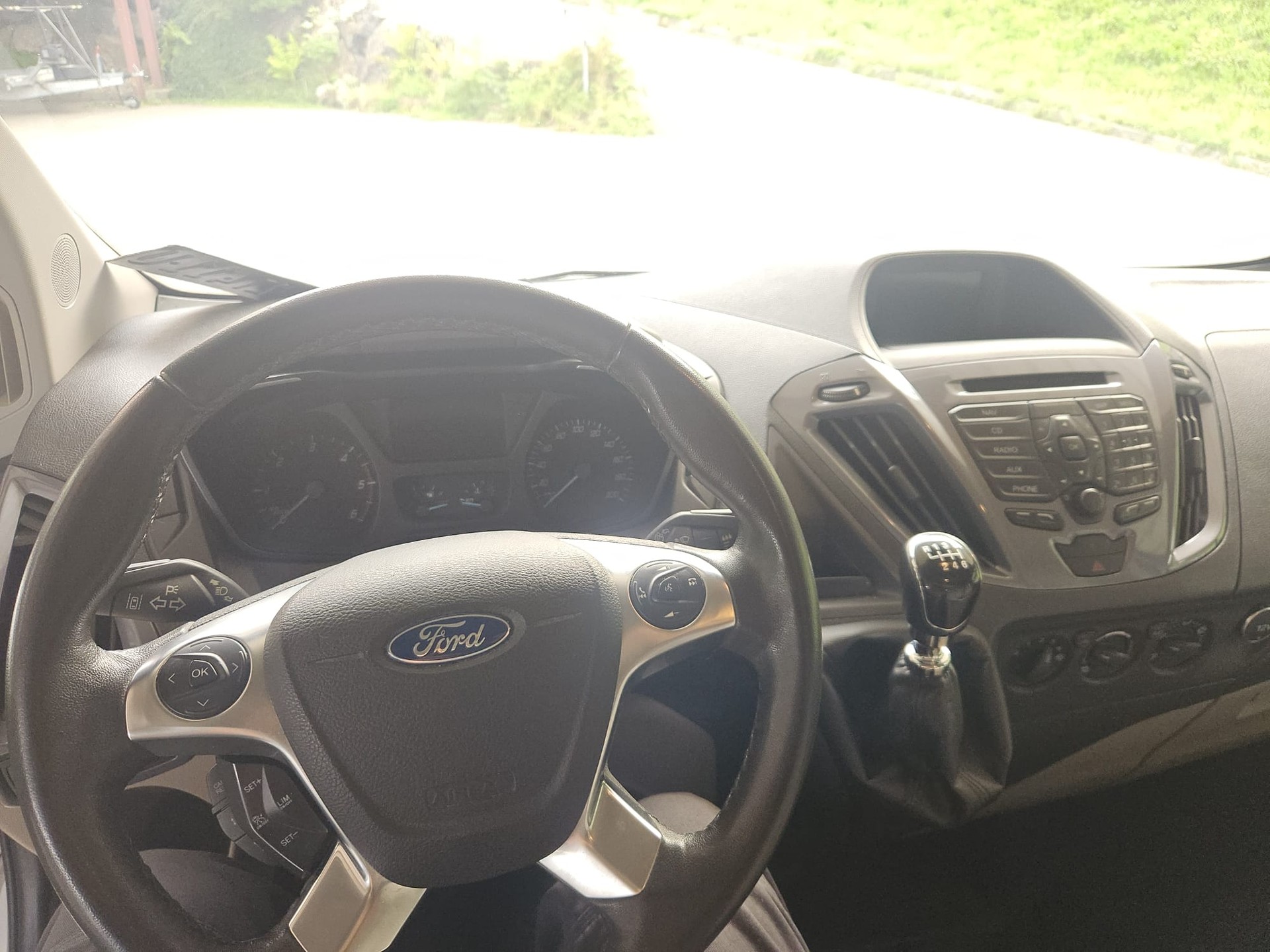 FORD Tourneo Custom 310 L1H1 Titanium-image-8