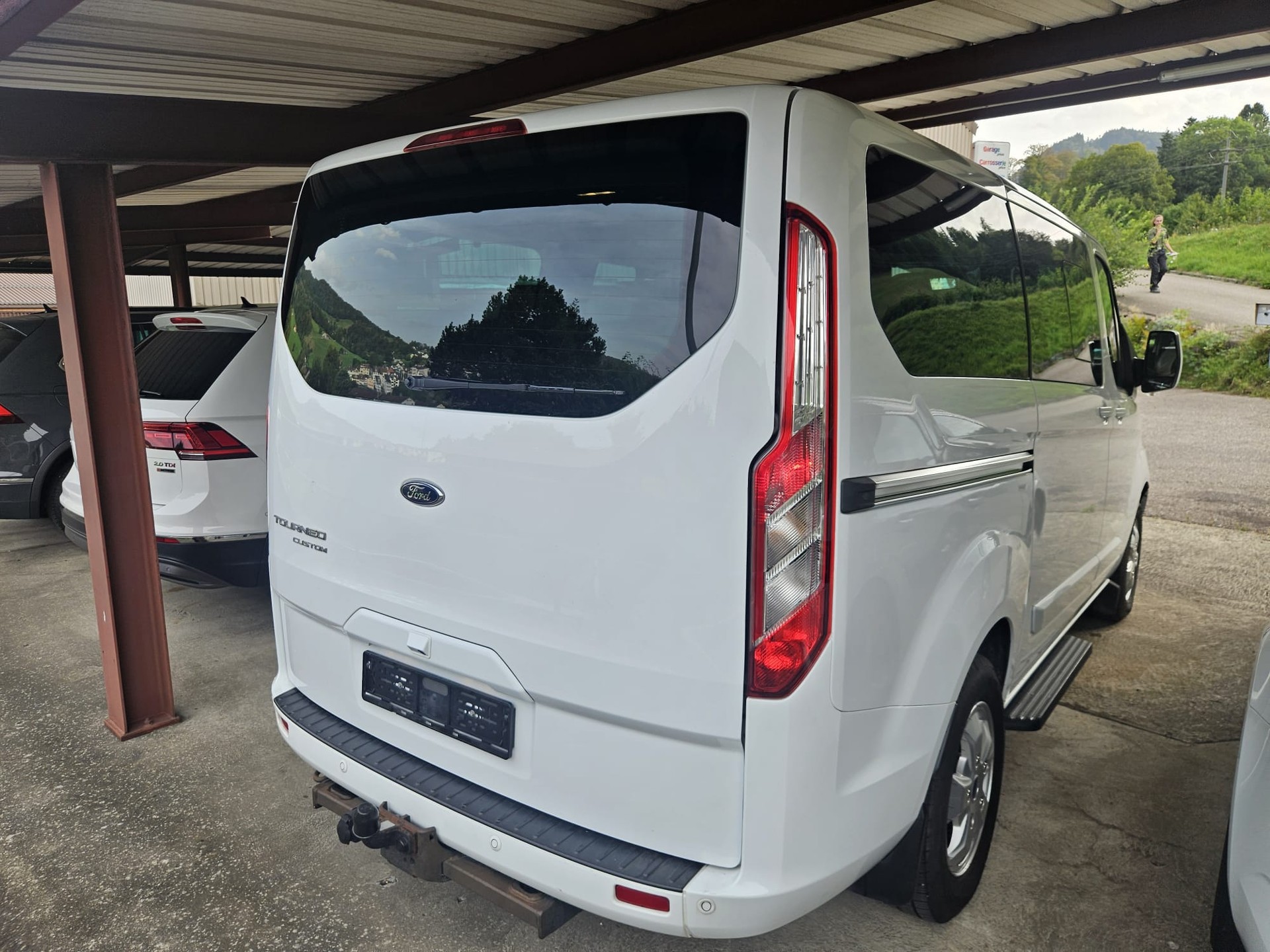 FORD Tourneo Custom 310 L1H1 Titanium-image-3