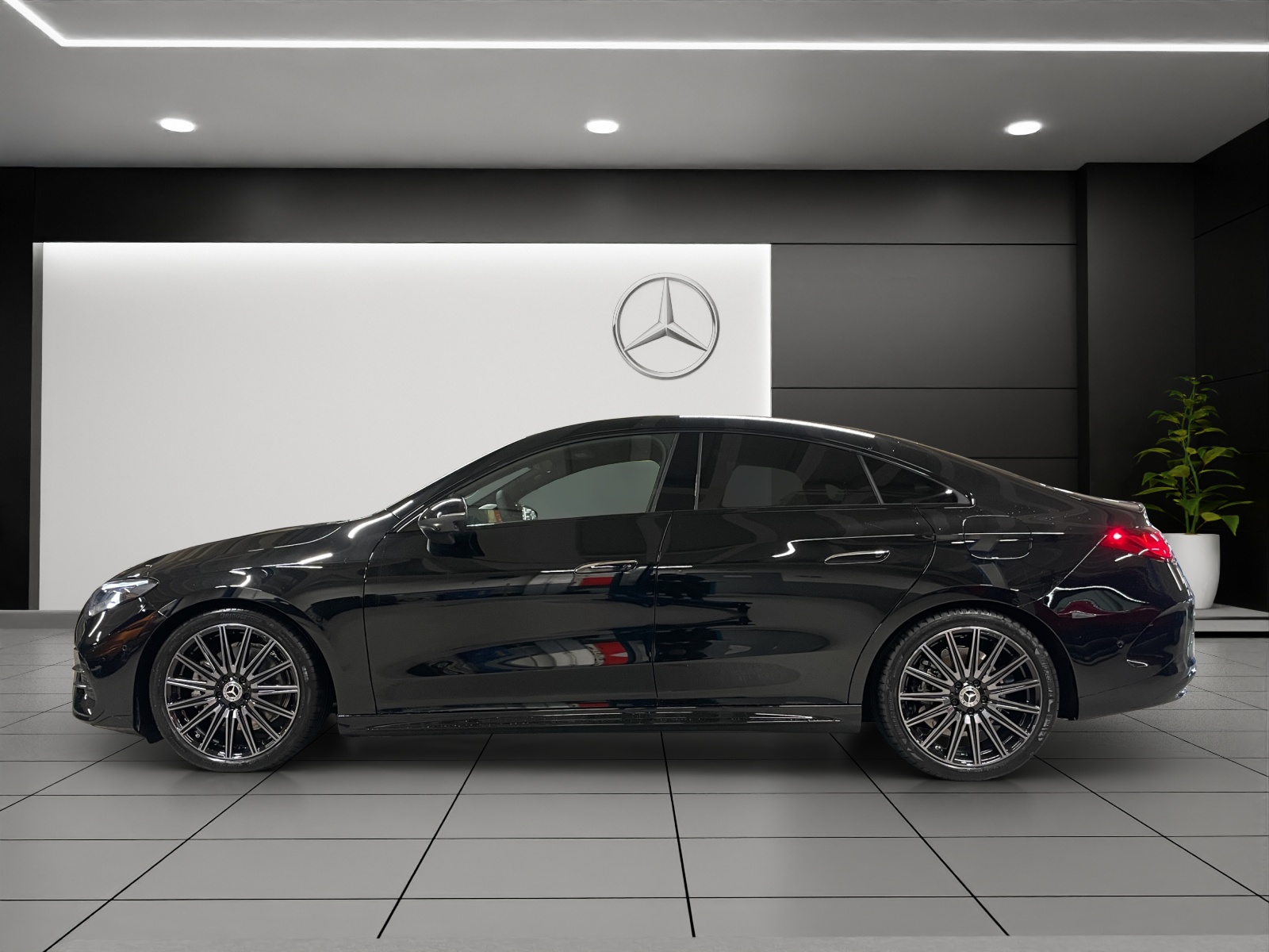 MERCEDES-BENZ CLA 220 8G-DCT 4Matic-showroom-element-2