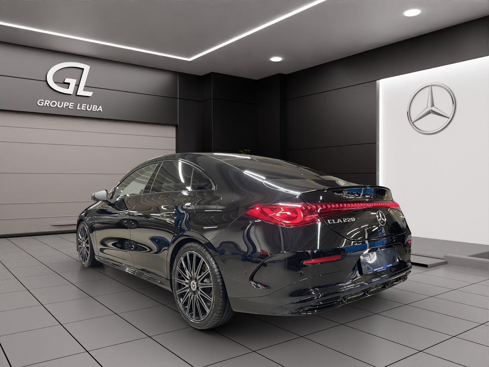 MERCEDES-BENZ CLA 220 8G-DCT 4Matic-showroom-element-3