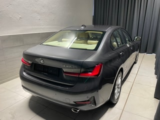 BMW 330e xDrive Steptronic (62)-image-30