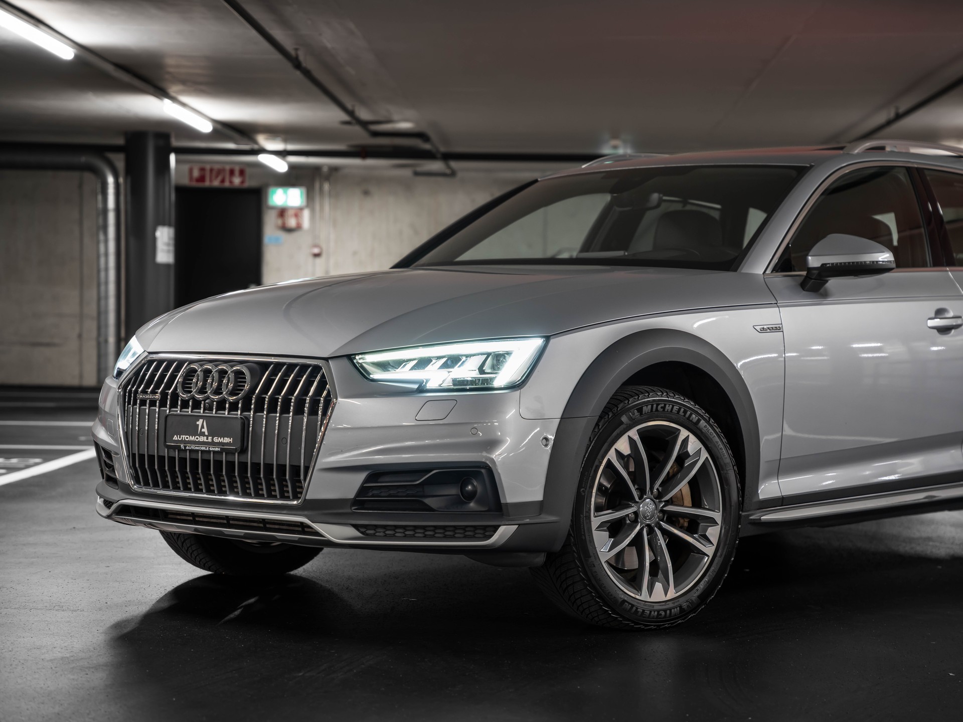 AUDI A4 allroad 3.0 TDI quattro tiptronic-showroom-element-1