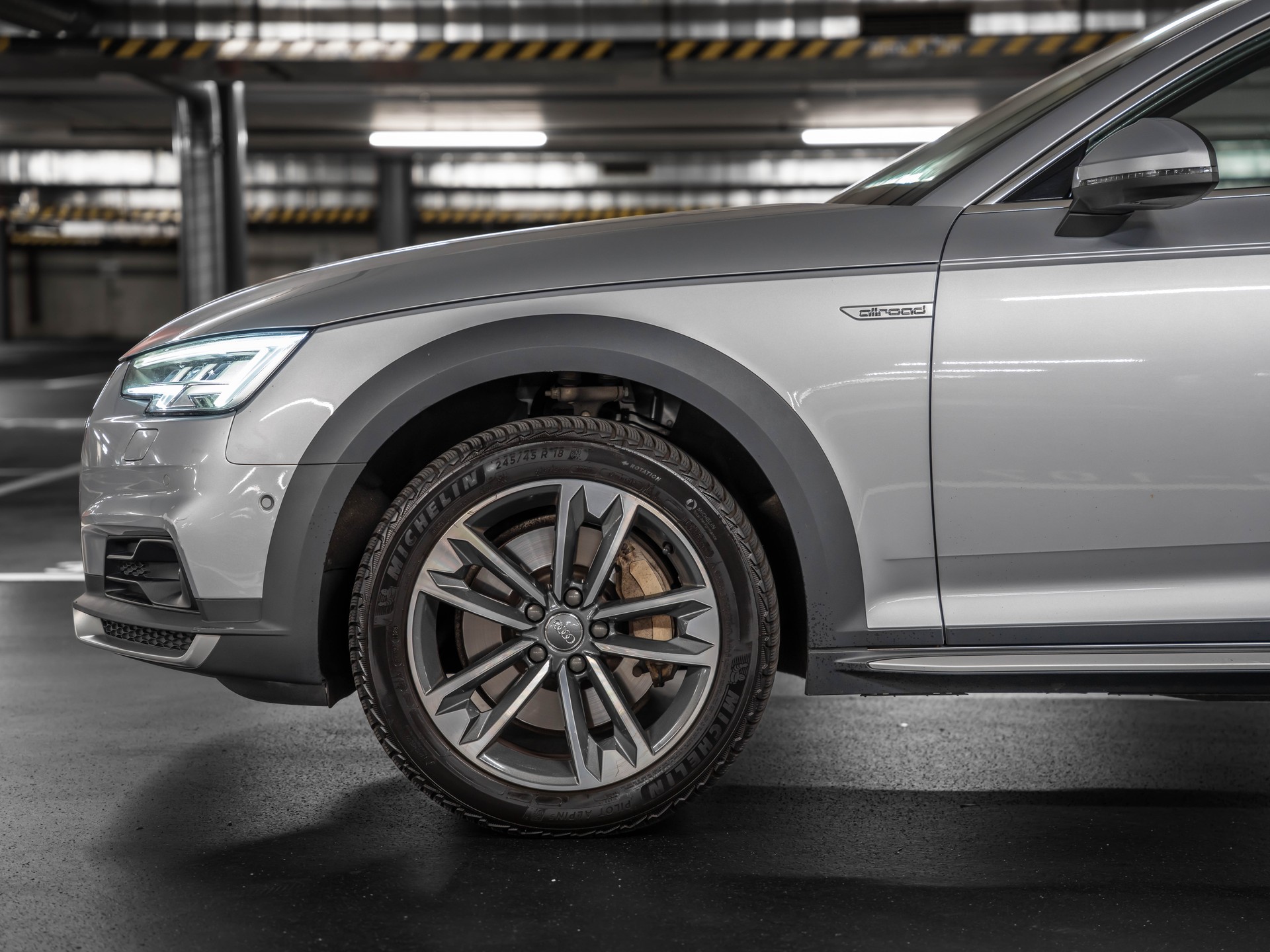 AUDI A4 allroad 3.0 TDI quattro tiptronic-showroom-element-2