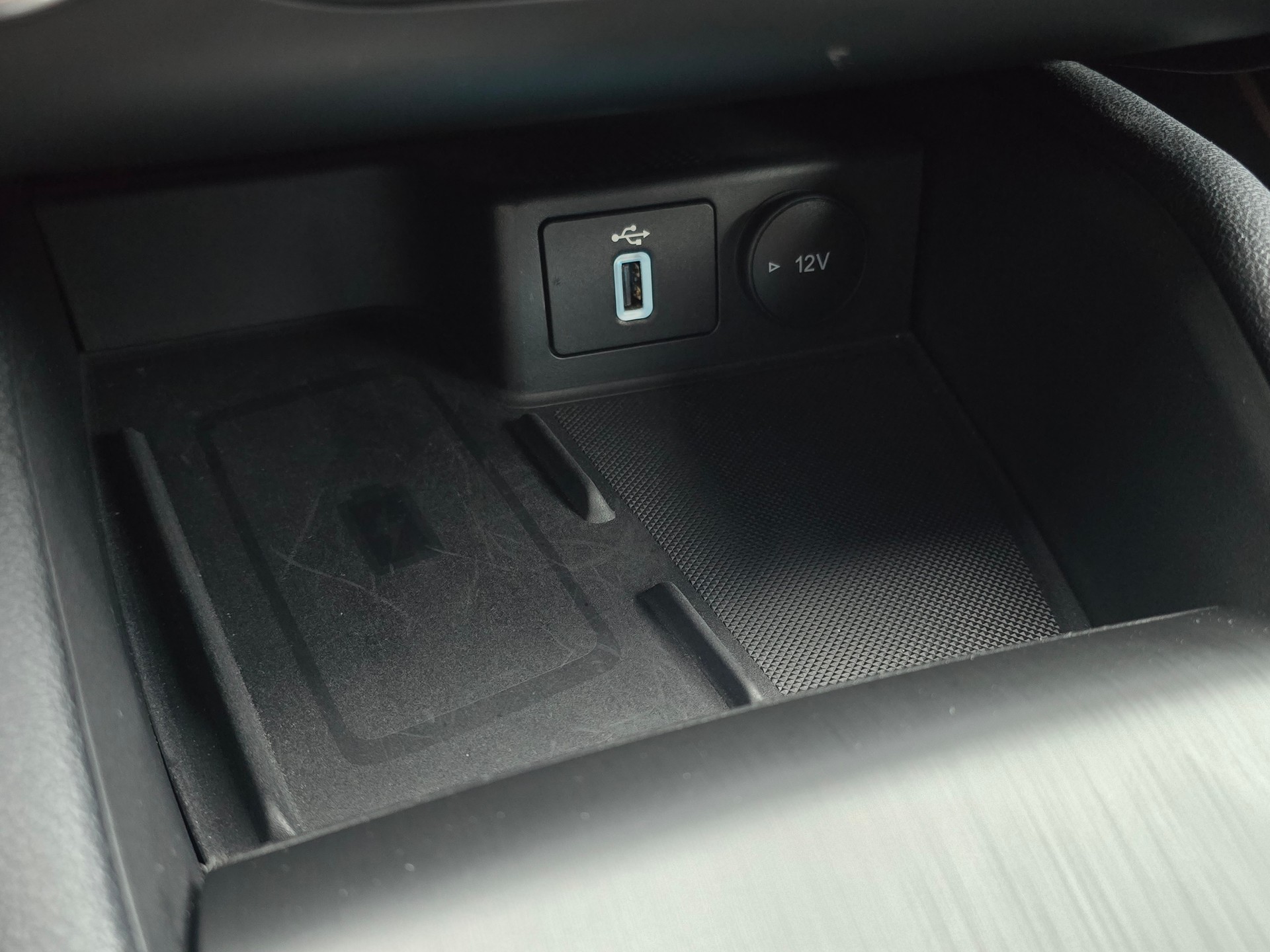 FORD Focus 1.5 SCTi ST Line X Automatic-image-29