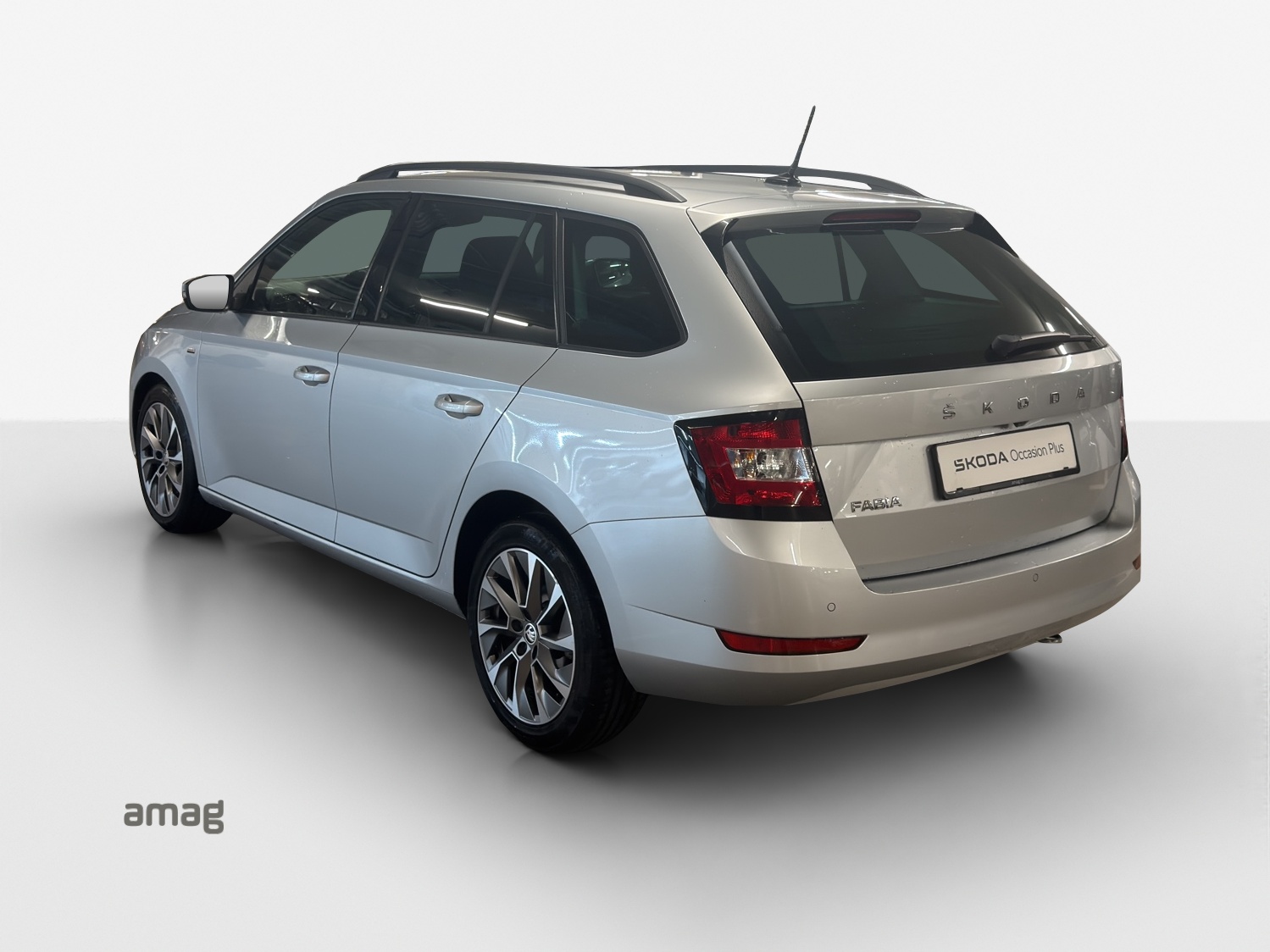 SKODA Fabia Combi 1.0 TSI Clever DSG-showroom-element-2