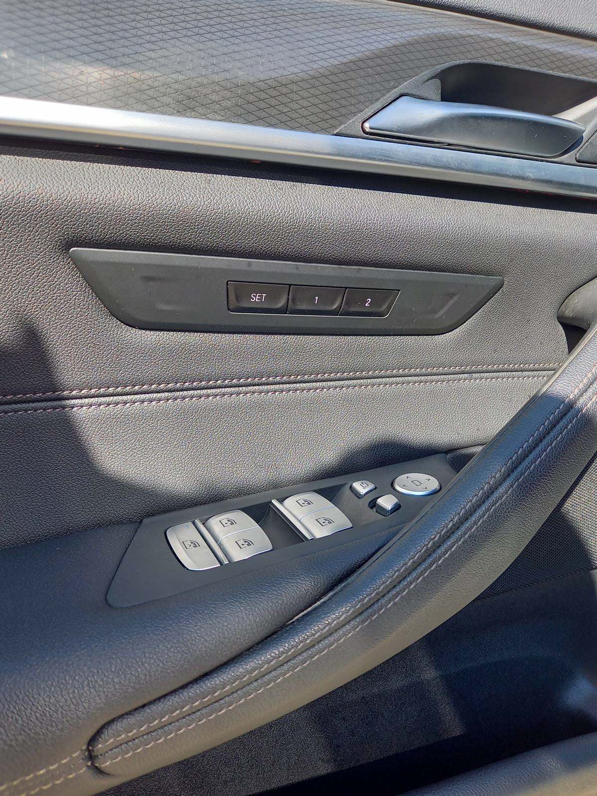 BMW 520d xDrive 48V Touring M Sport Pro Steptronic-image-13