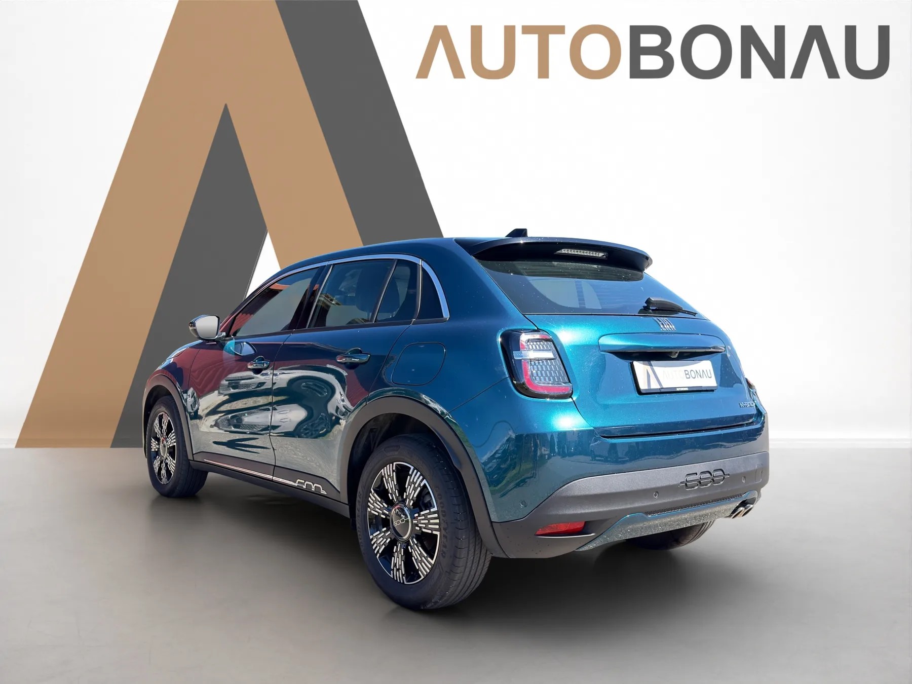 FIAT 600 1.2 Hybrid 145 Cult-showroom-element-2