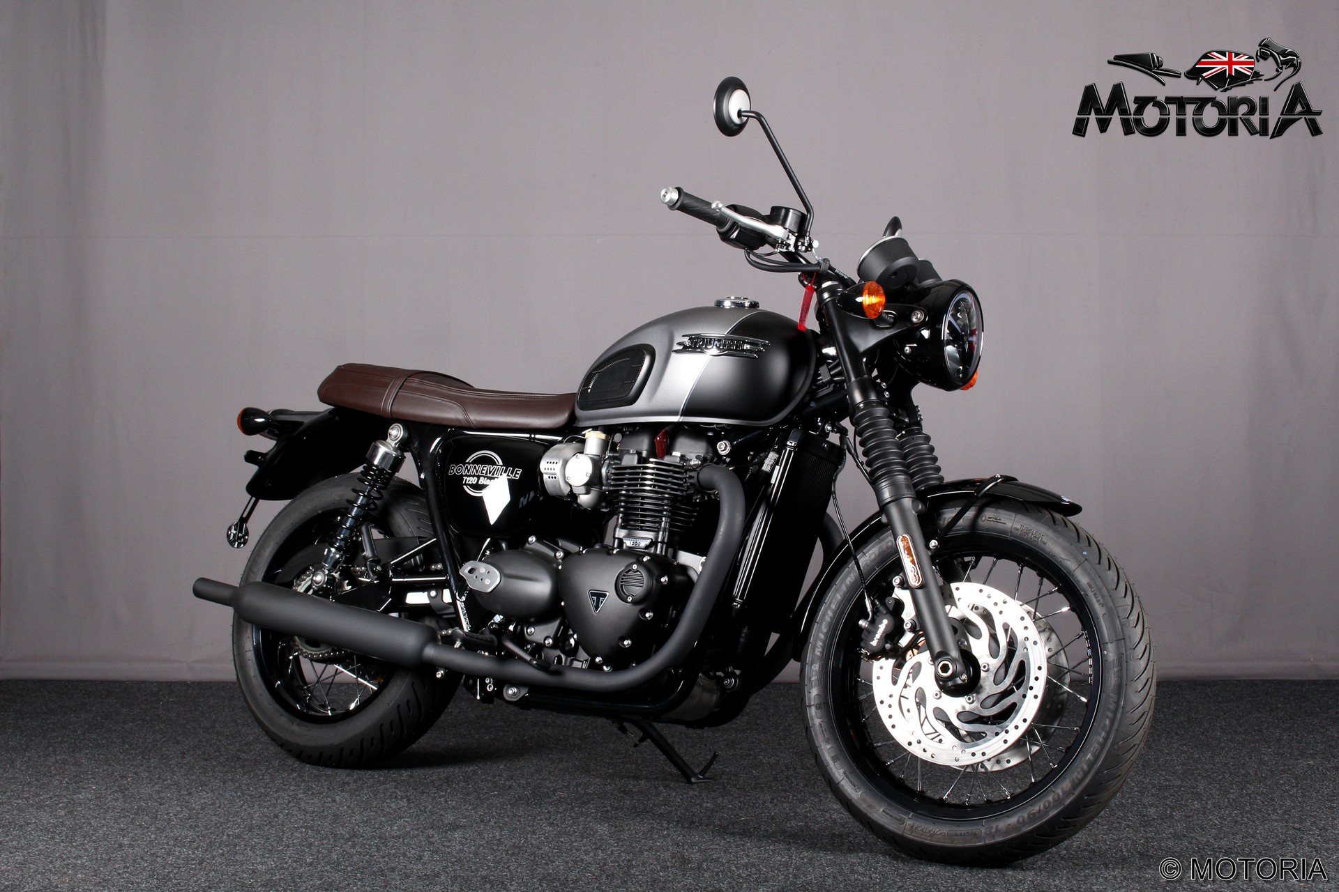 TRIUMPH Bonneville T120 Black (MY26 35kW / 58kW)