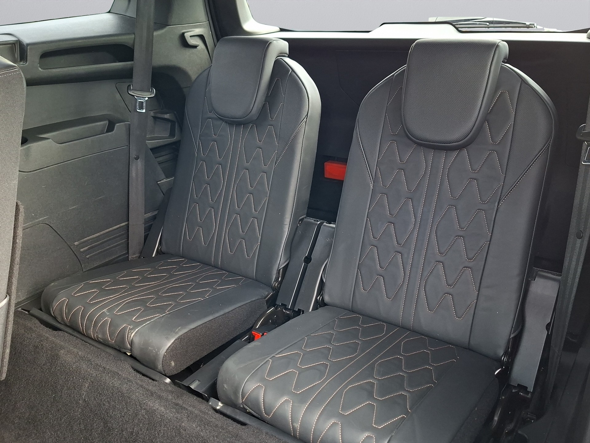 PEUGEOT 5008 2.0 BlueHDi GT EAT-image-16