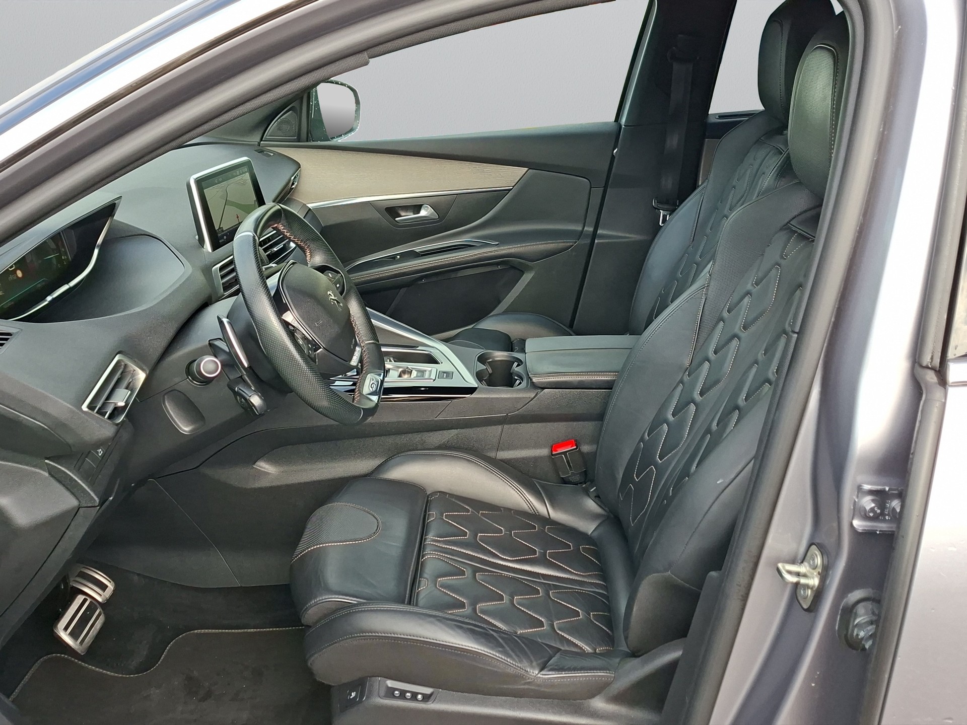 PEUGEOT 5008 2.0 BlueHDi GT EAT-image-10