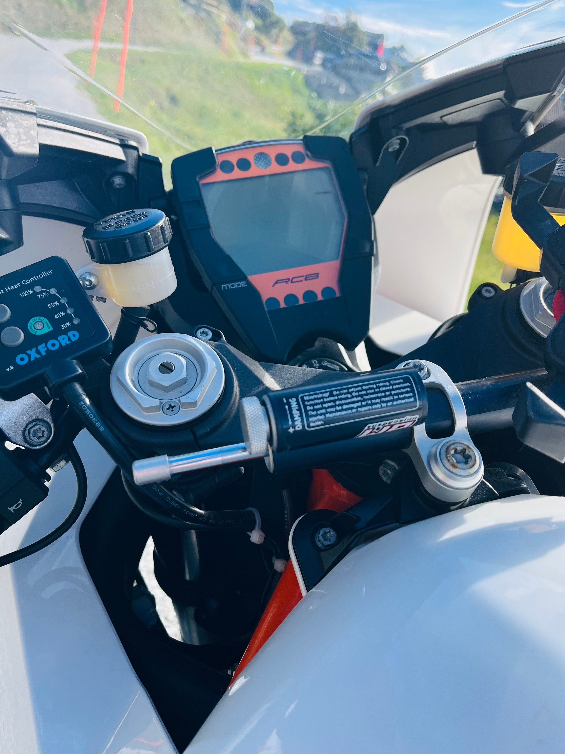 KTM 1190 RC8 R-image-12
