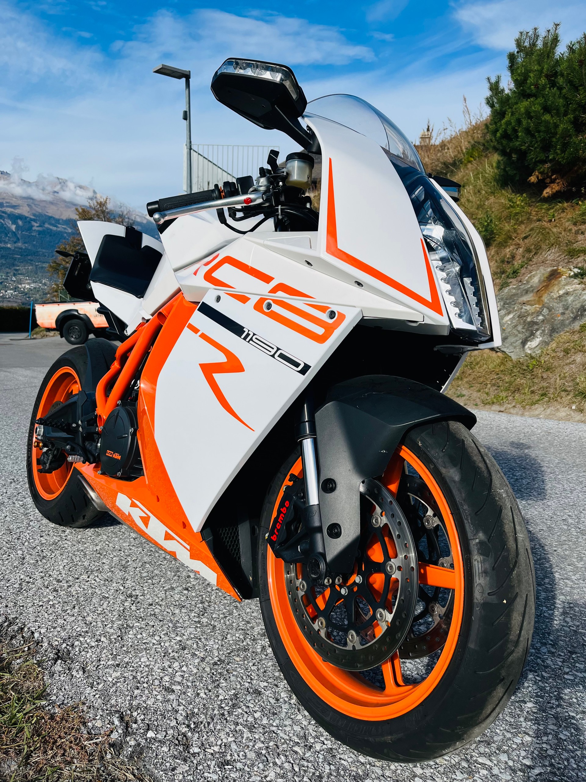 KTM 1190 RC8 R-image-1