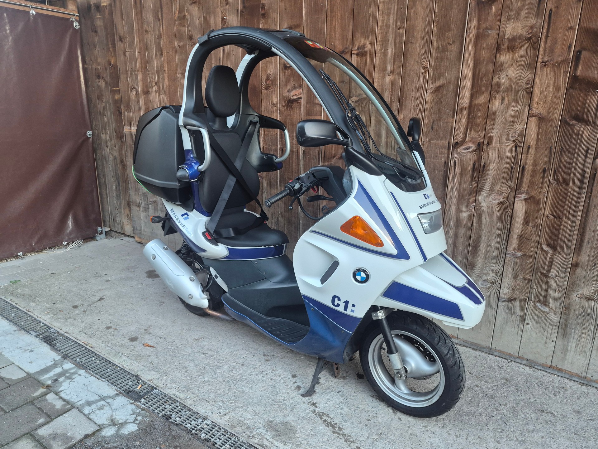 BMW C1 Sondermodell F1-image-2