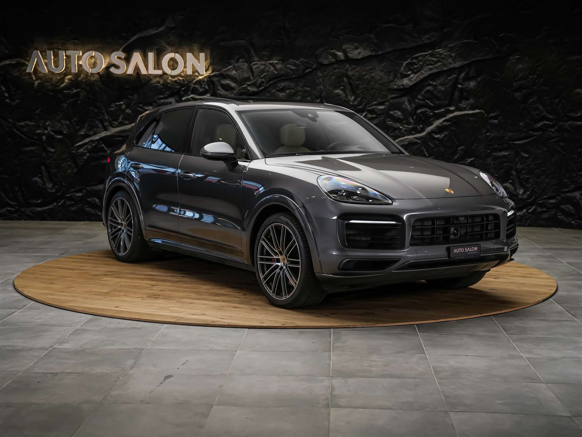 PORSCHE Cayenne 4.0 V8 GTS *CH Auto*Panorama*Massage*Allradlenkung*-image-5