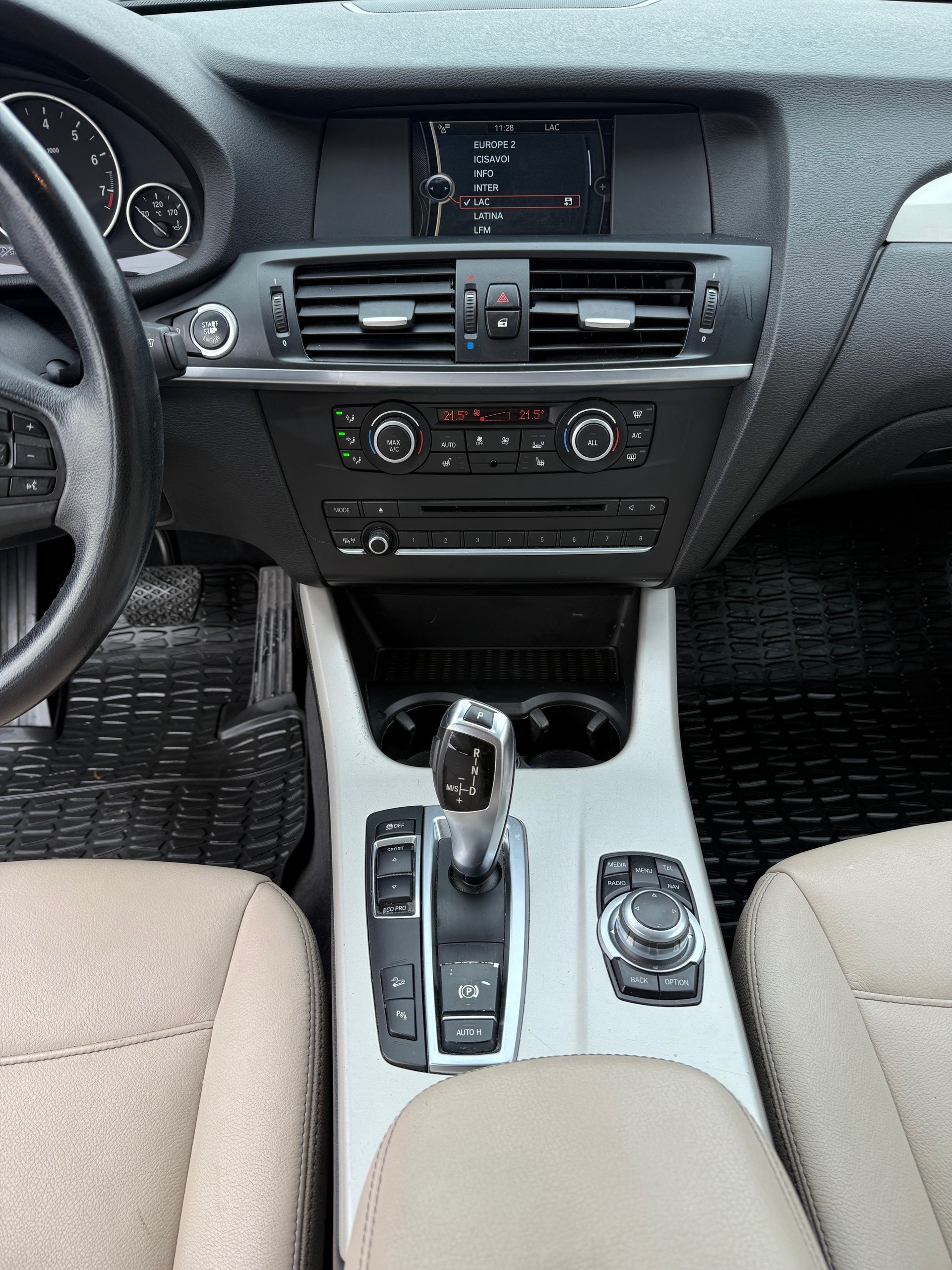 BMW X3 xDrive 20i Steptronic-image-9