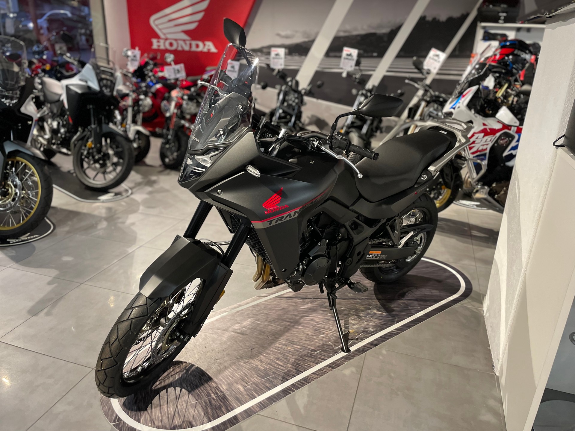 HONDA XL 750 Transalp-image-1