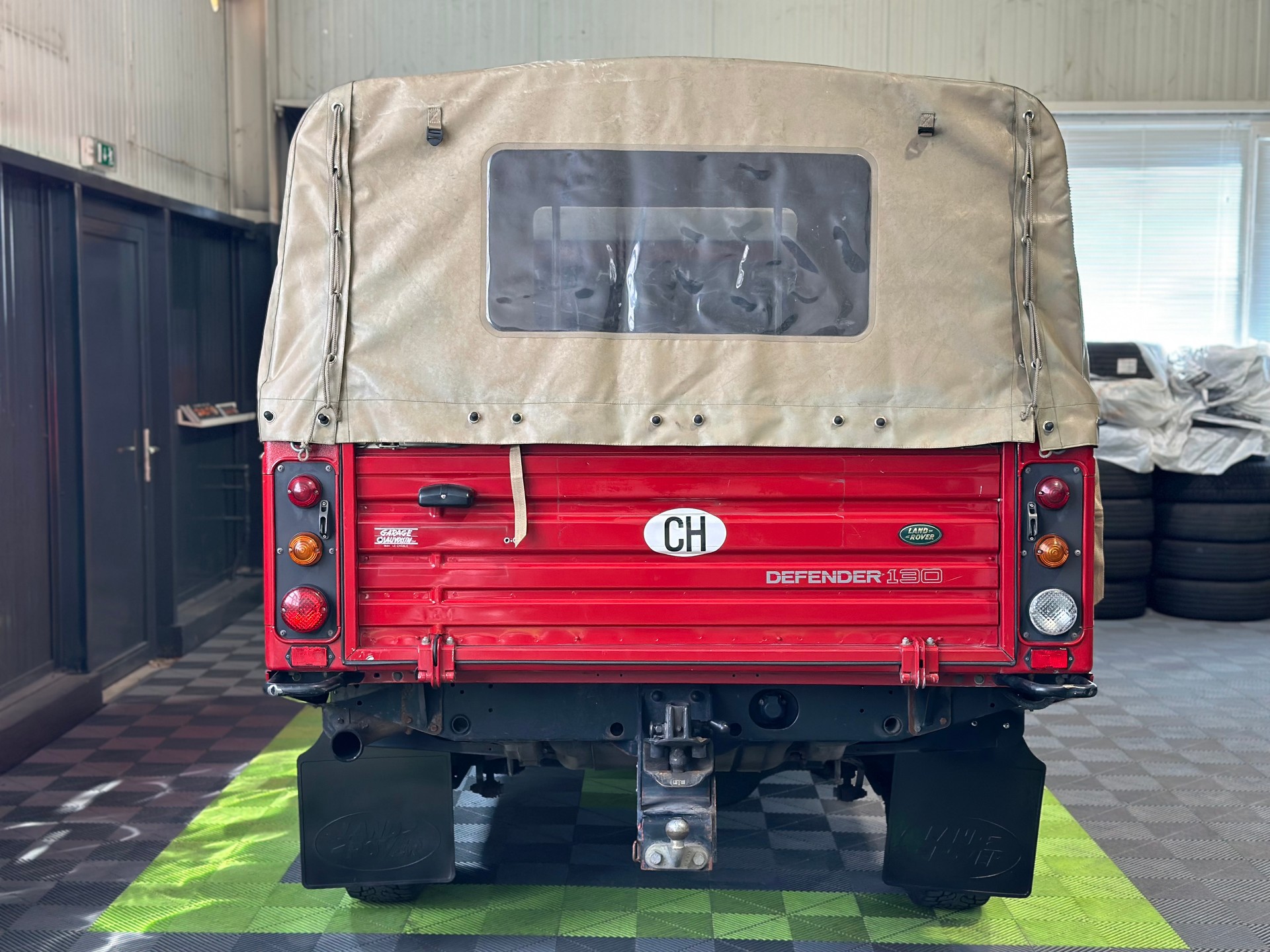 LAND ROVER Defender 130 2.5Td5-image-3