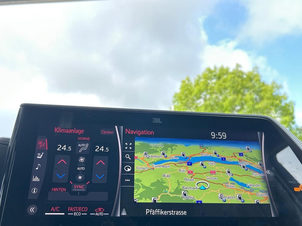 TOYOTA Highlander 2.5 HSD Premium e-CVT-image-9