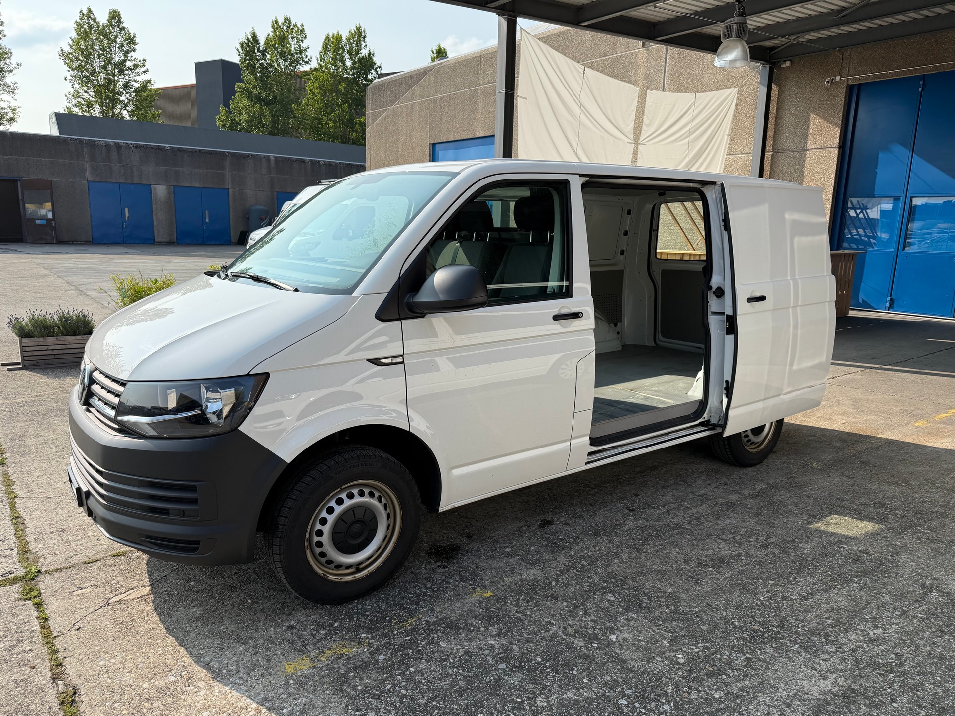 VW T6 2.0 TDI 4Motion DSG-image-1