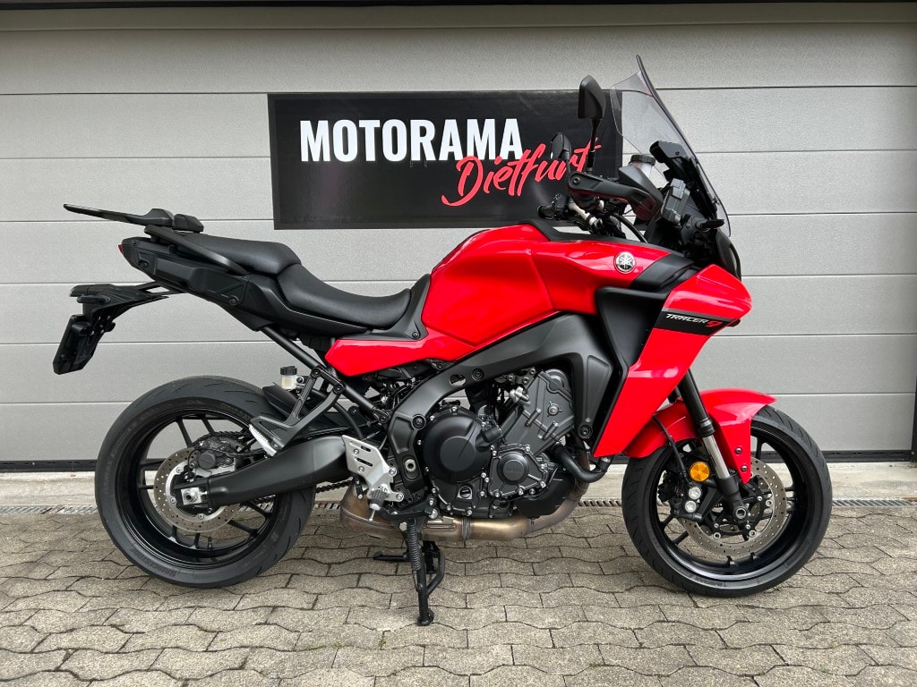 YAMAHA Tracer 9