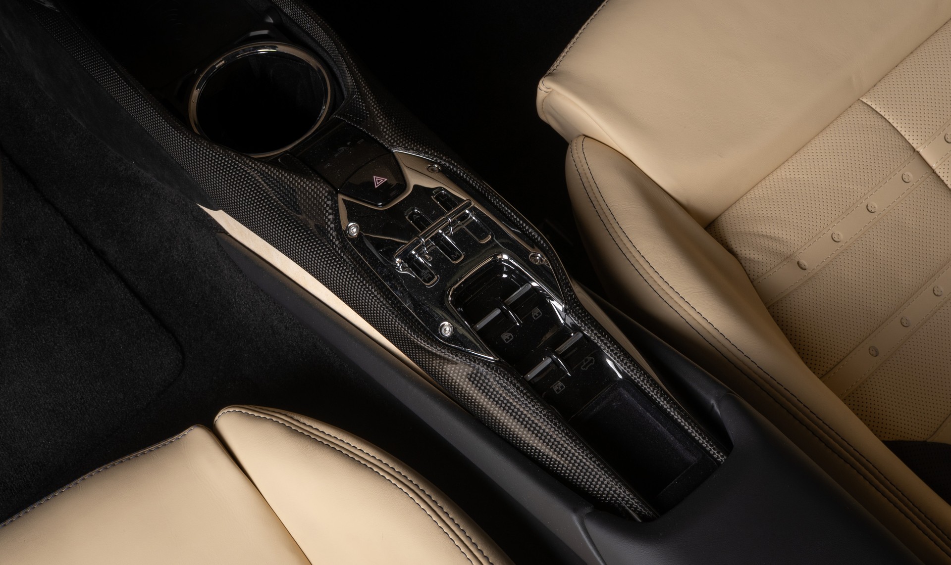 FERRARI 296 GTS-image-8