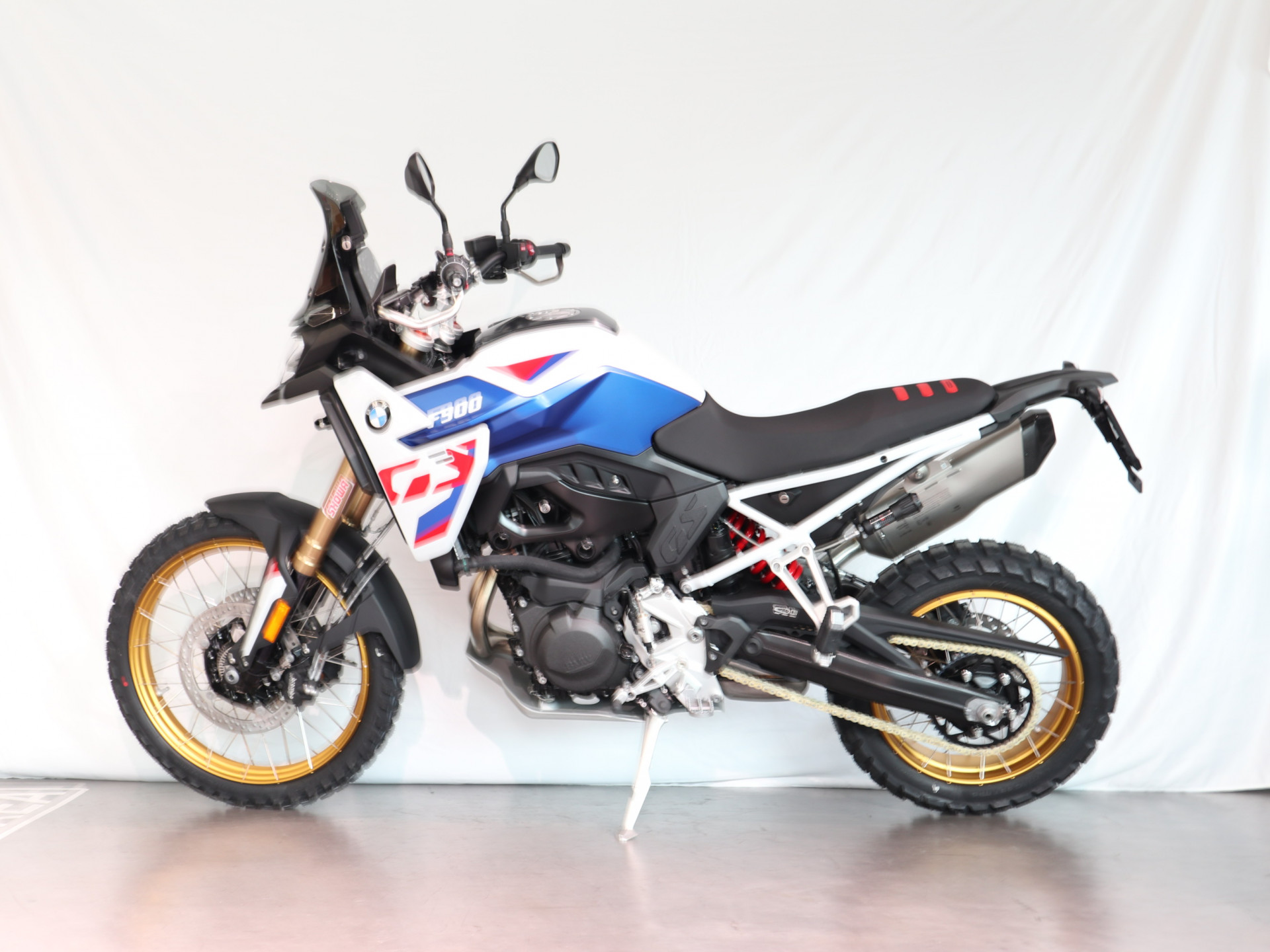 BMW F 900 GS Trophy-image-2