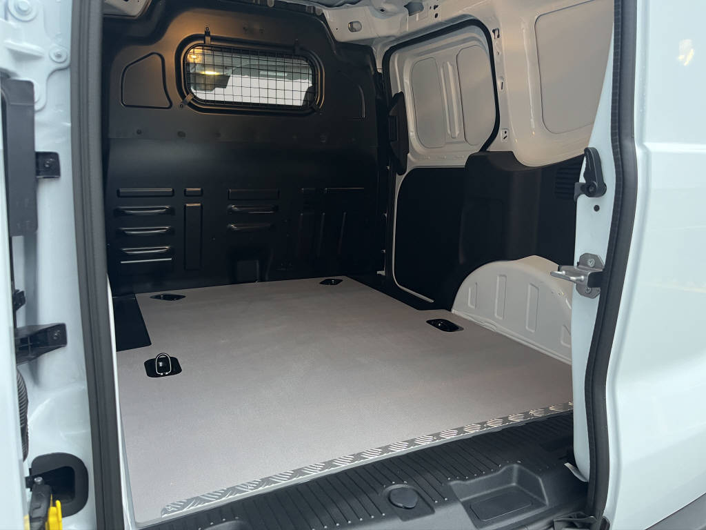 FORD E-Transit Courier Van Trend 136 FWD 0.99 Leasing-image-18