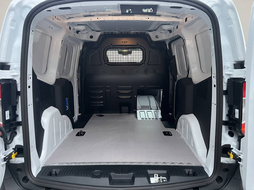 FORD E-Transit Courier Van Trend 136 FWD 0.99 Leasing-image-14