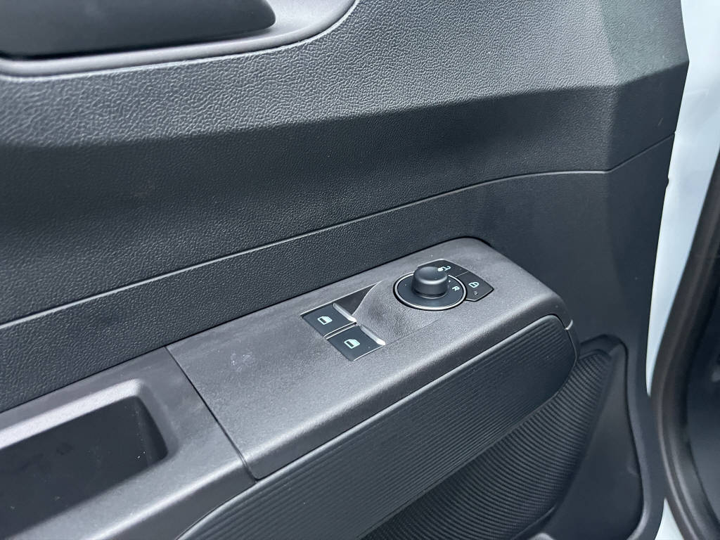 FORD E-Transit Courier Van Trend 136 FWD 0.99 Leasing-image-20
