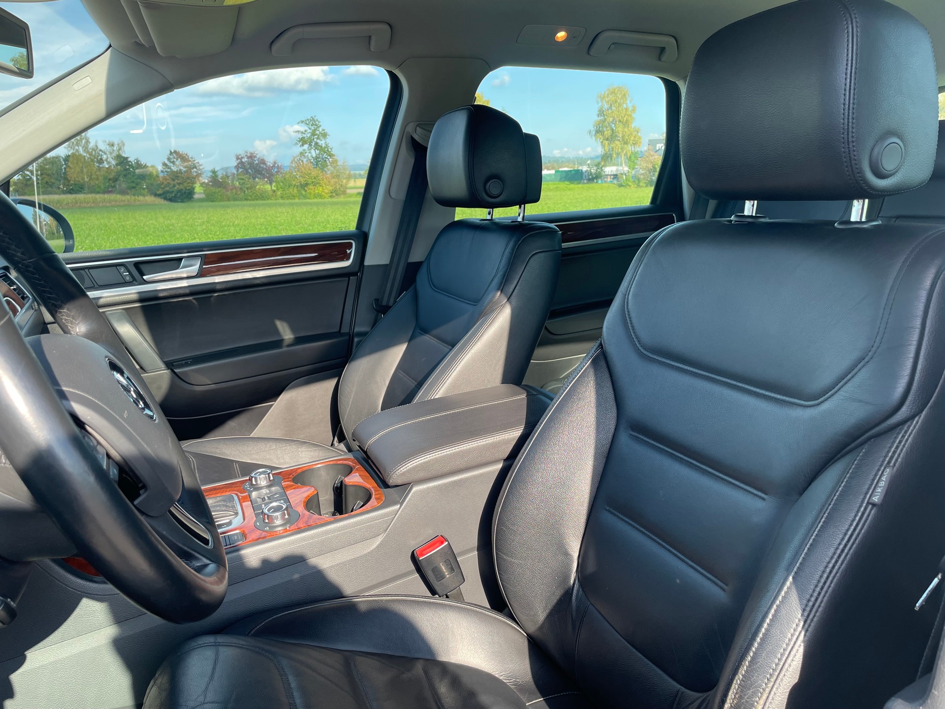 VW Touareg 3.0 TSI Hybrid Tiptronic * HYBRID - 3500kg AHK *-image-11