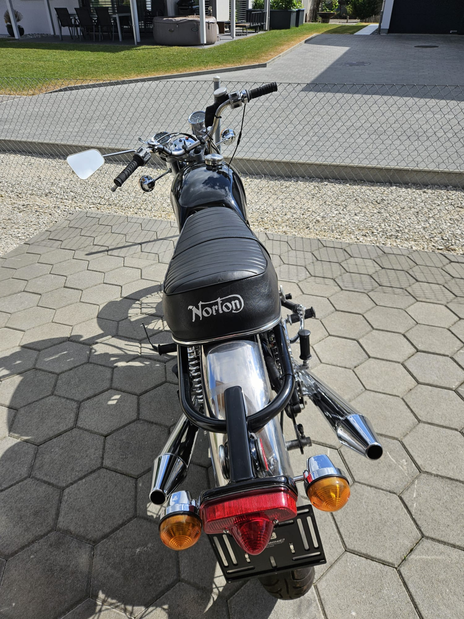NORTON Commando 750-image-4