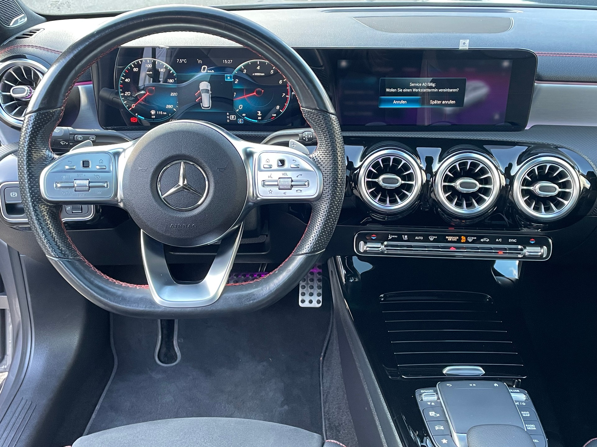 MERCEDES-BENZ CLA Shooting Brake 250 7G-DCT AMG Line-image-10