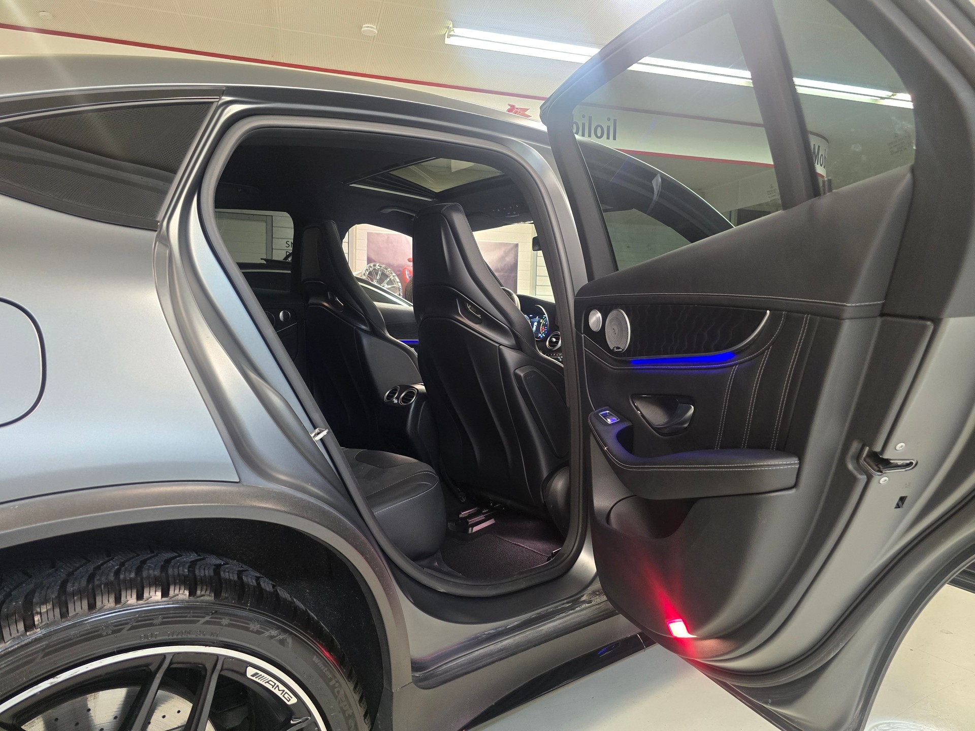MERCEDES-BENZ GLC Coupé 63 S AMG 4Matic - Sonderlackierung-image-12