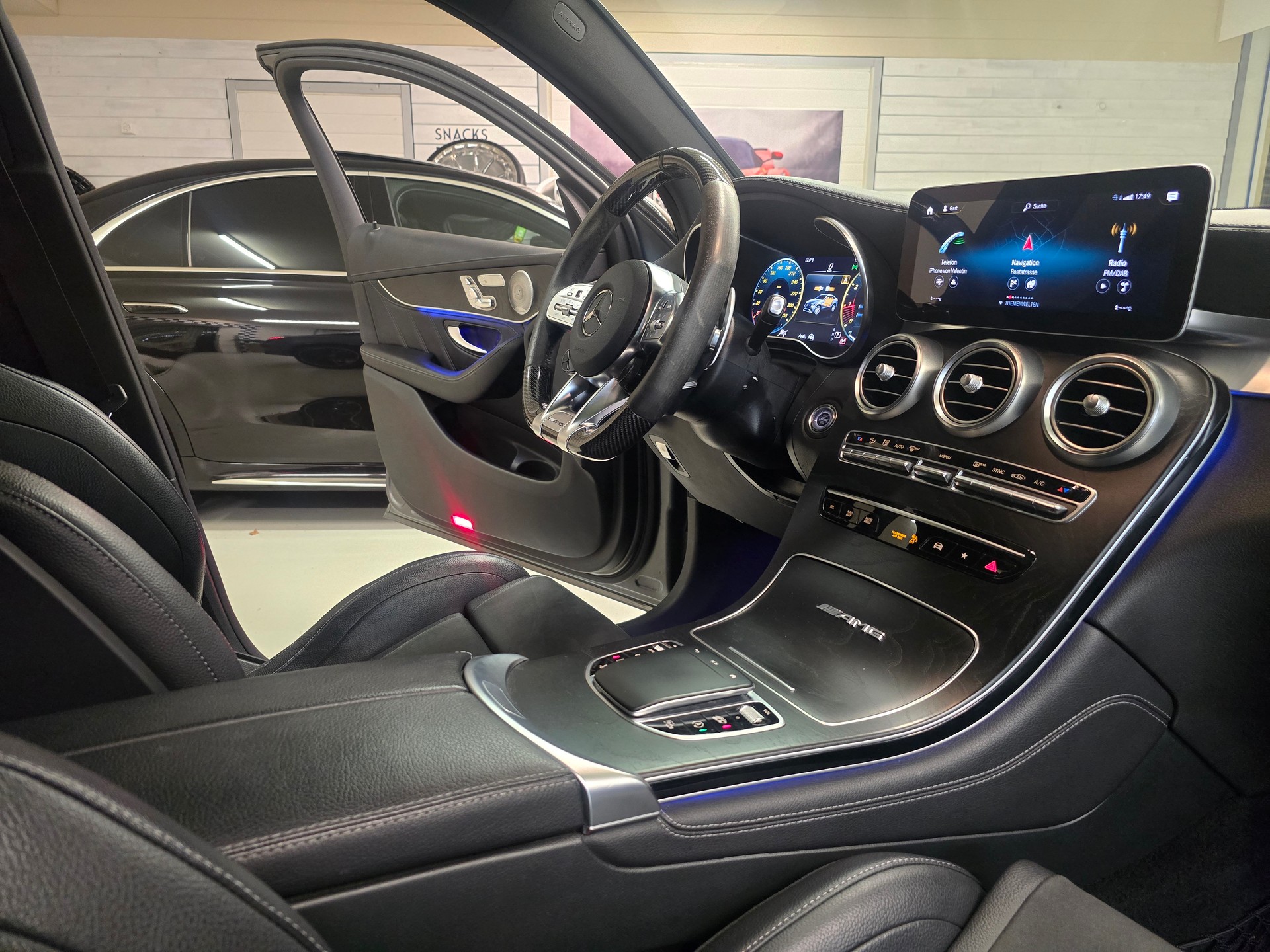 MERCEDES-BENZ GLC Coupé 63 S AMG 4Matic - Sonderlackierung-image-10