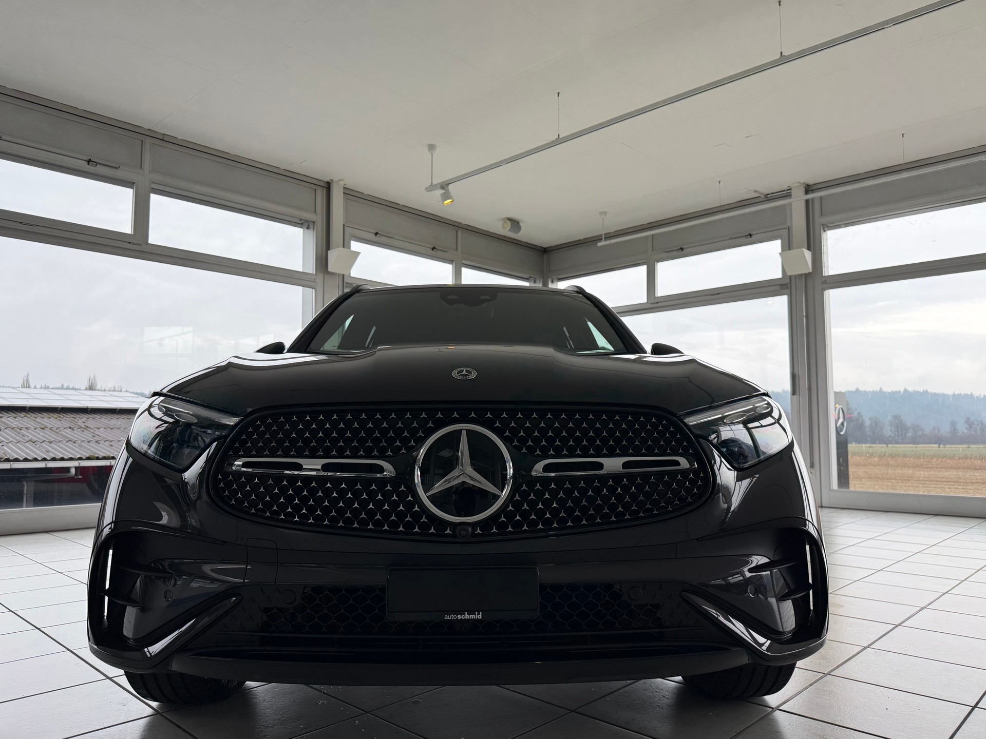 MERCEDES-BENZ GLC 220 d 4MATIC-showroom-element-1