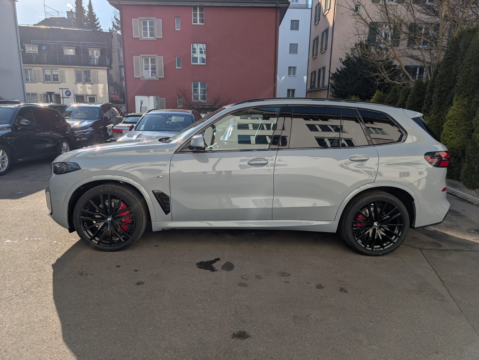 BMW X5 xDrive 48V 30d M Sport Pro Steptronic-showroom-element-2