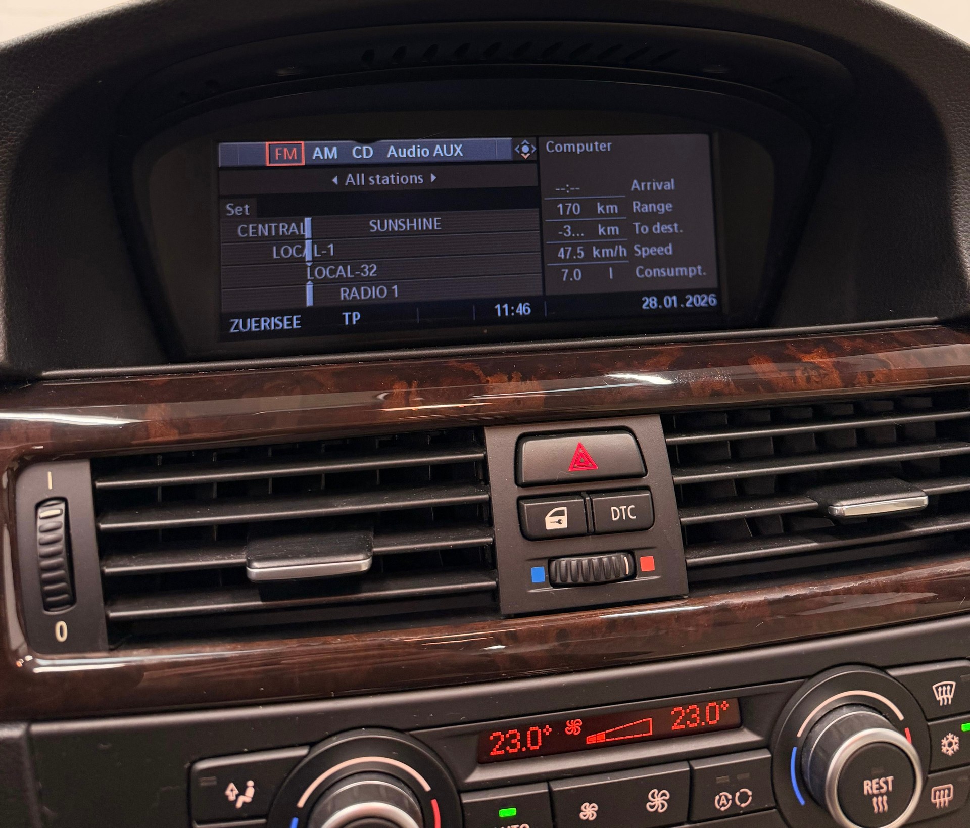 BMW 325d (3.0 Diesel) Sport Edition Automat Frisch ab MFK Top Angebot-image-16