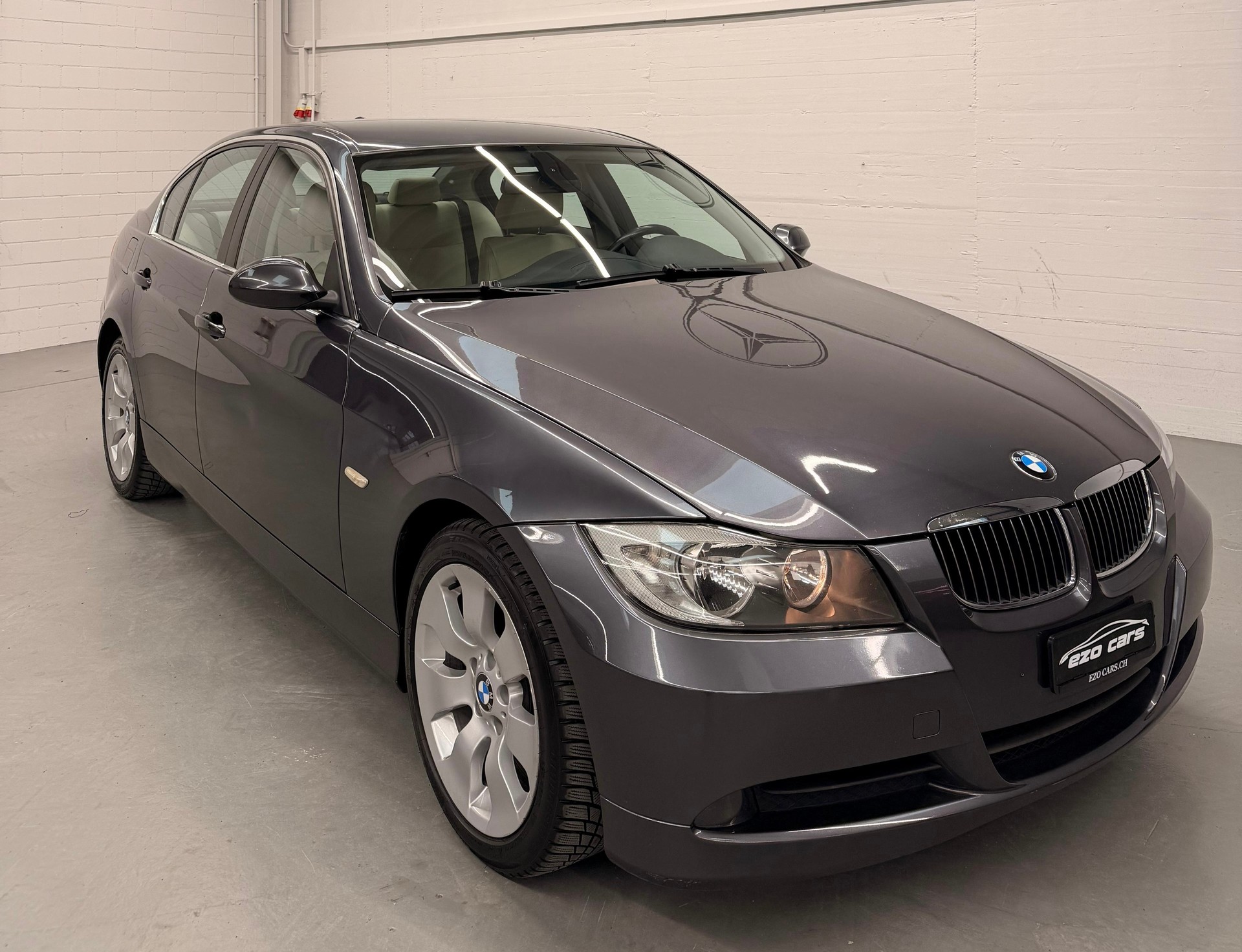 BMW 325d (3.0 Diesel) Sport Edition Automat Frisch ab MFK Top Angebot-showroom-element-3
