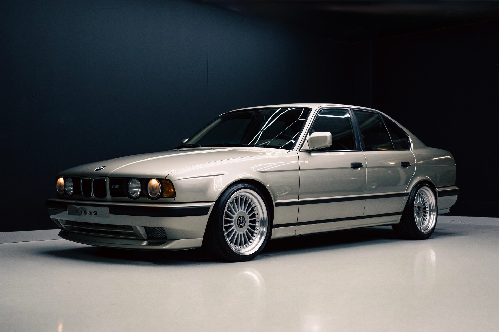 BMW 525i A-image-1