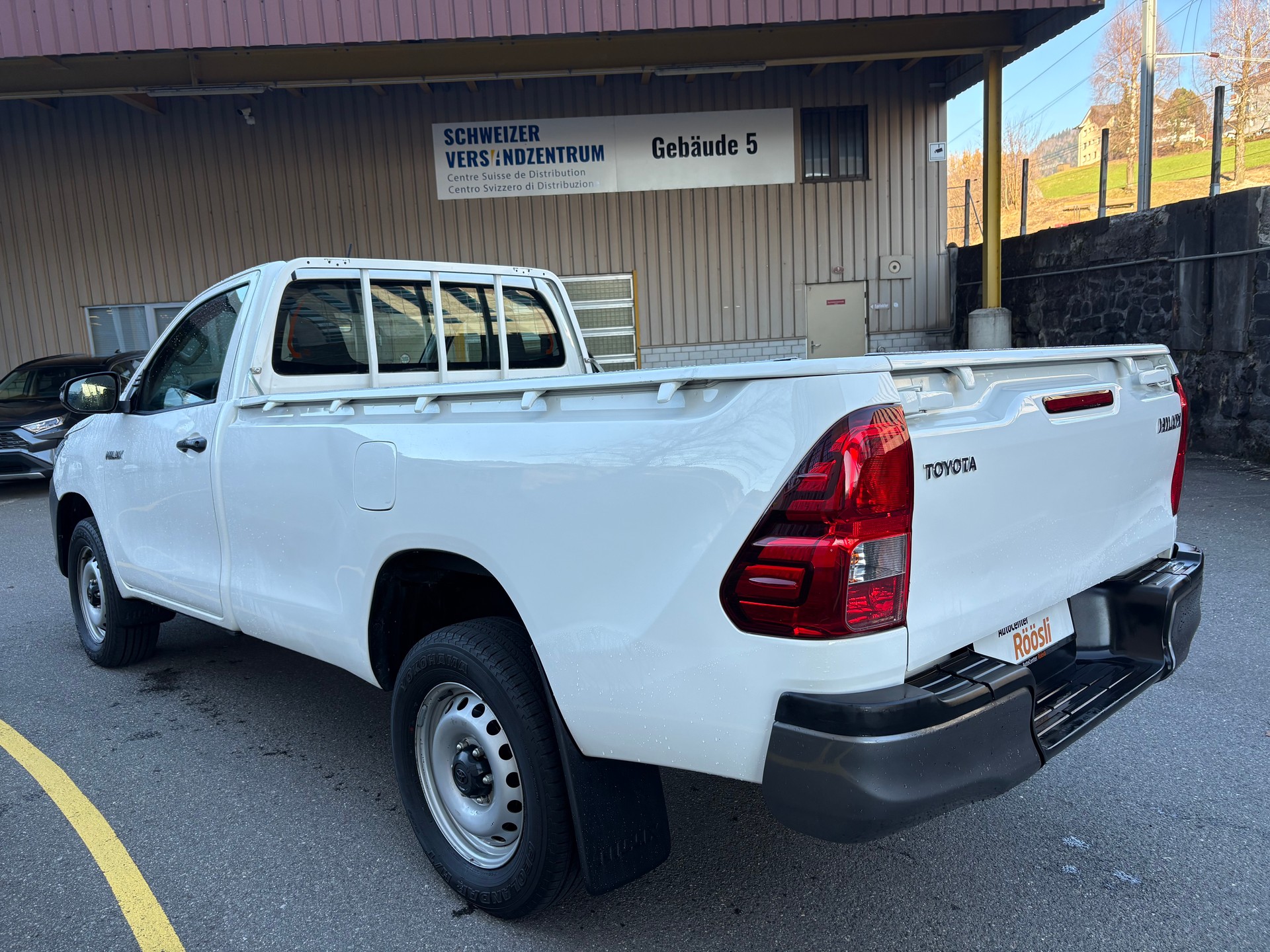 TOYOTA Hilux 2.4D-4D Single-Cab 4x4-image-7