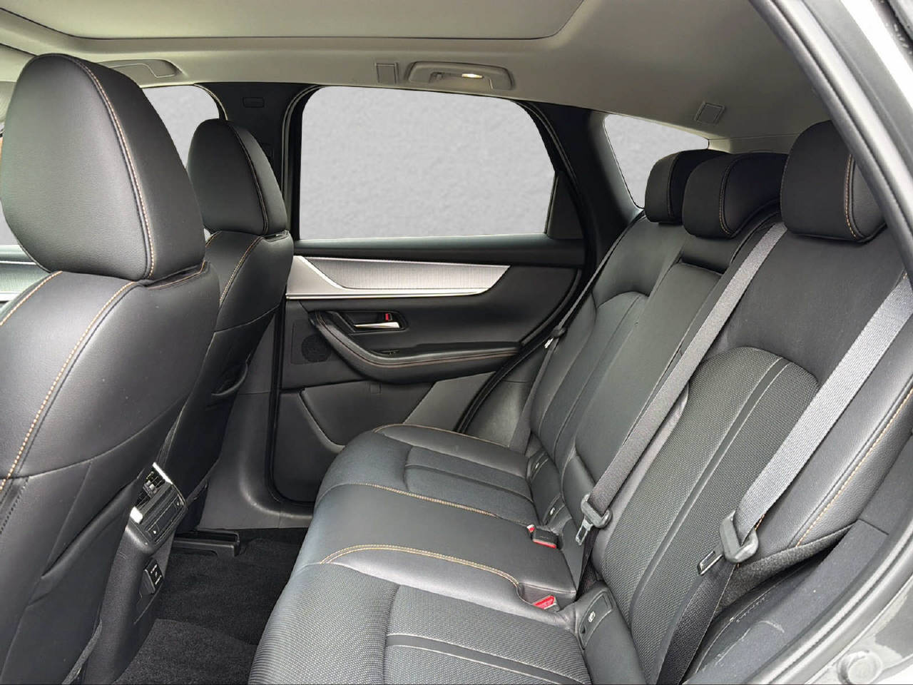 MAZDA CX-60 2.5 PHEV Homura AWD-image-6