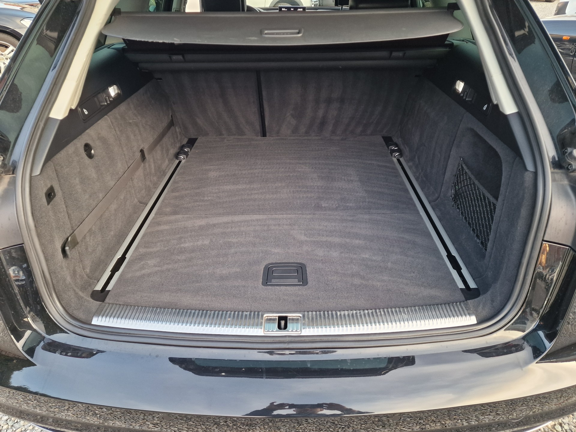 AUDI A6 Avant 2.0 TDI-image-28