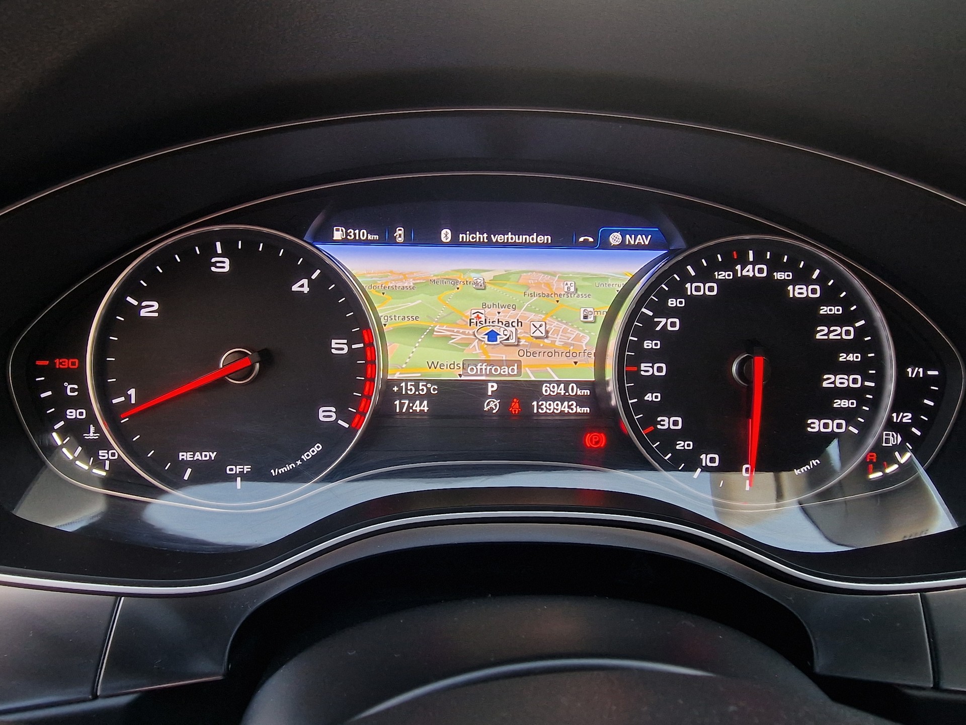AUDI A6 Avant 2.0 TDI-image-17