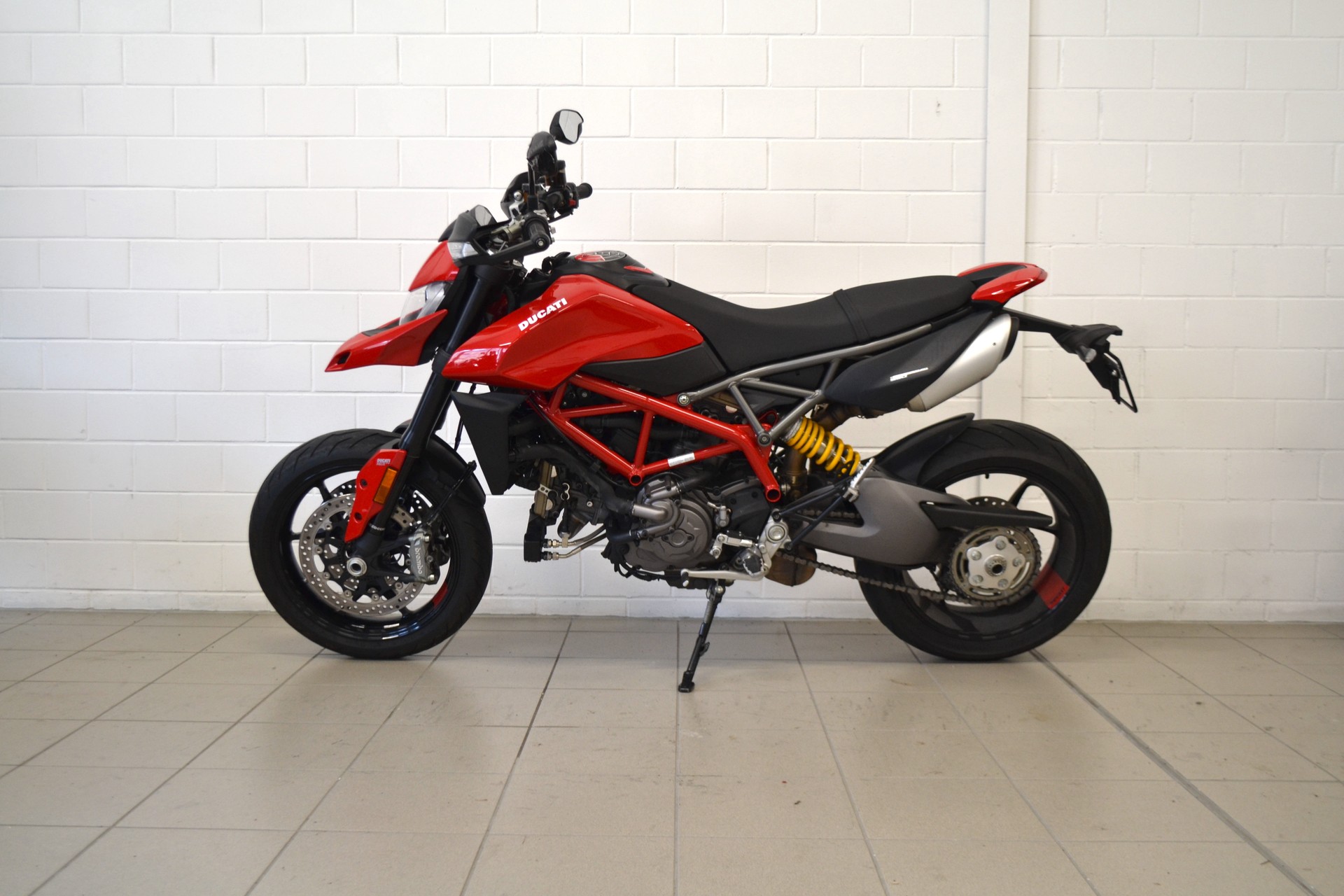 DUCATI Hypermotard 950-image-2