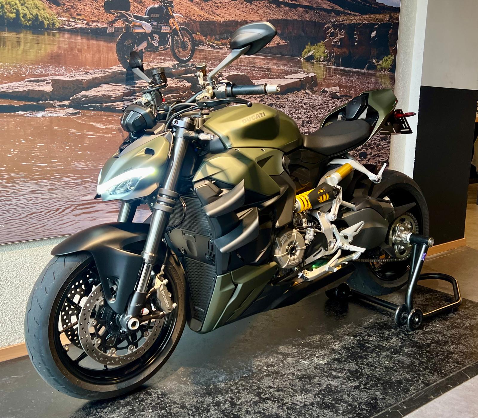 DUCATI Streetfighter V2-image-2
