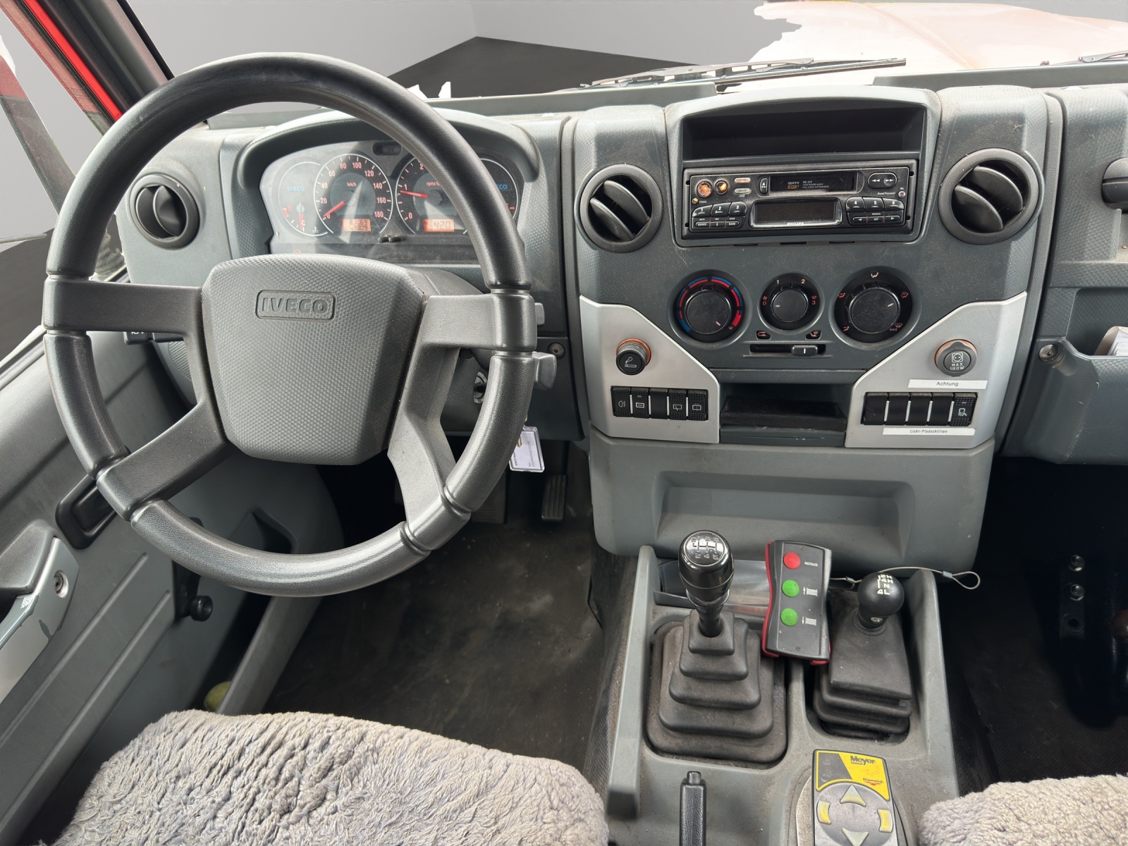 IVECO Massif 3.0 HPT Stationw.-image-10